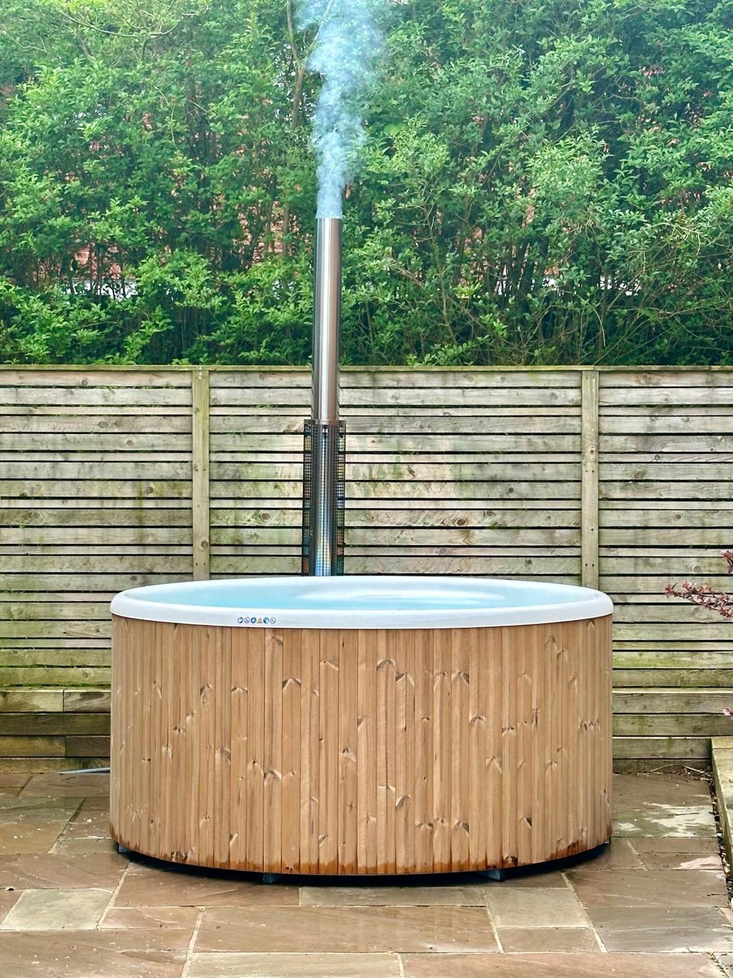 Elletson Park Wood Fired Hot Tubs, Caravans & Pods Pilling Dış mekan fotoğraf