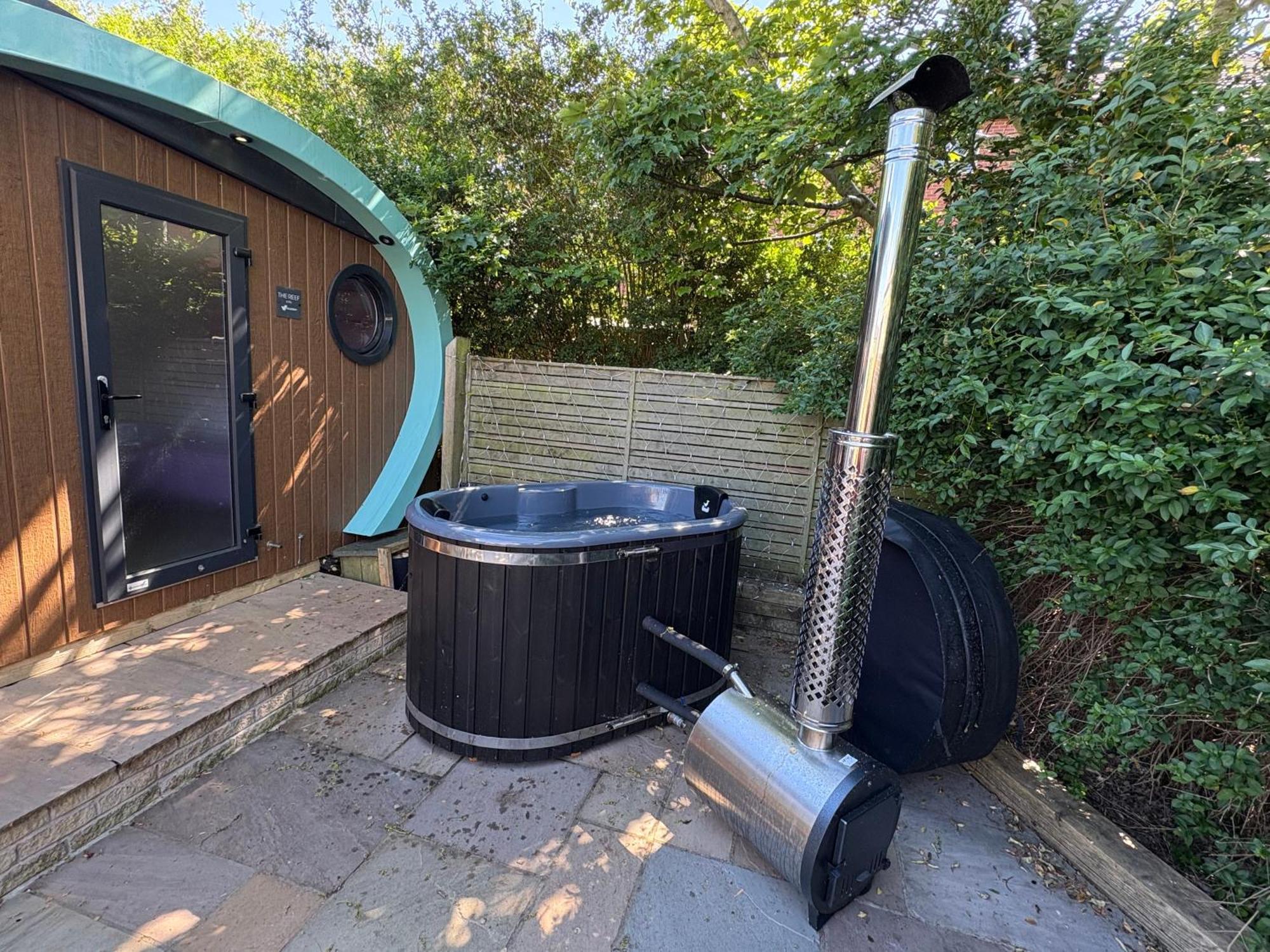 Elletson Park Wood Fired Hot Tubs, Caravans & Pods Pilling Dış mekan fotoğraf